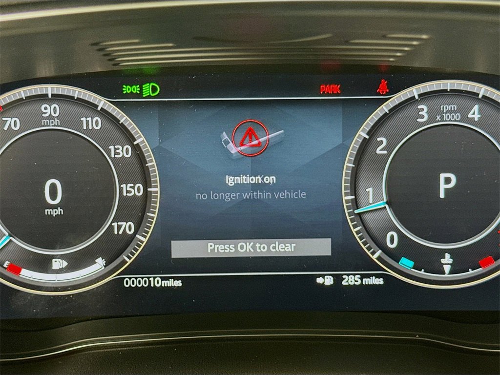 New 2024 Jaguar E-PACE R-Dynamic SE image 12