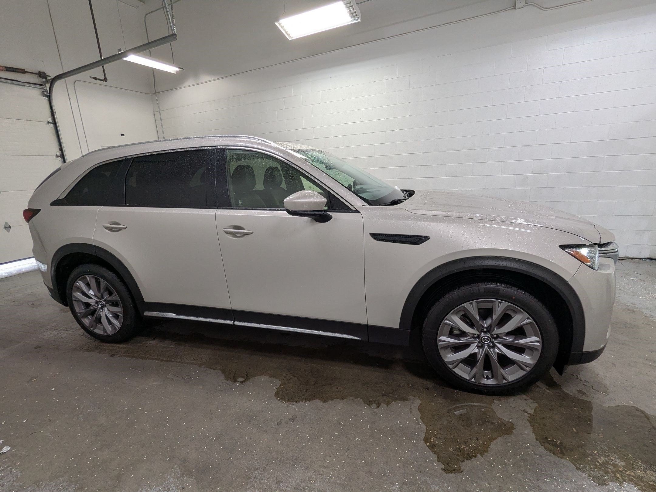 Used 2024 MAZDA CX-90 3.3 Turbo w/ Premium Package AWD/4WD image 3