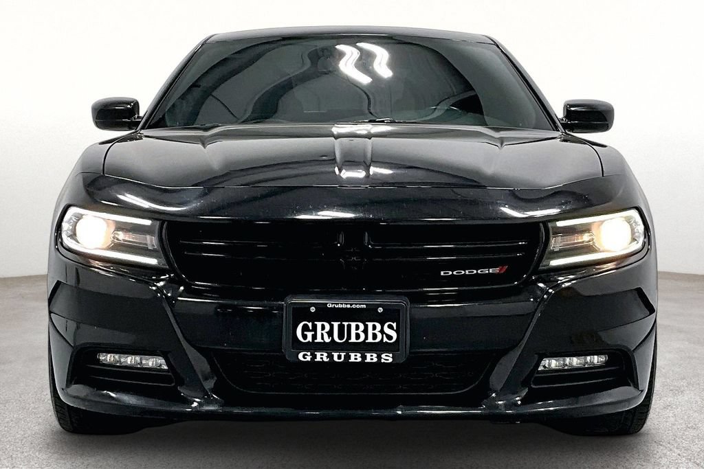 Used 2017 Dodge Charger R/T RWD image 4
