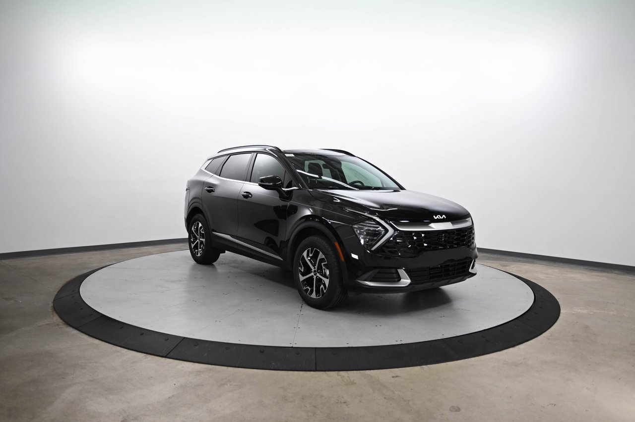 Used 2024 Kia Sportage EX w/ EX Premium Package