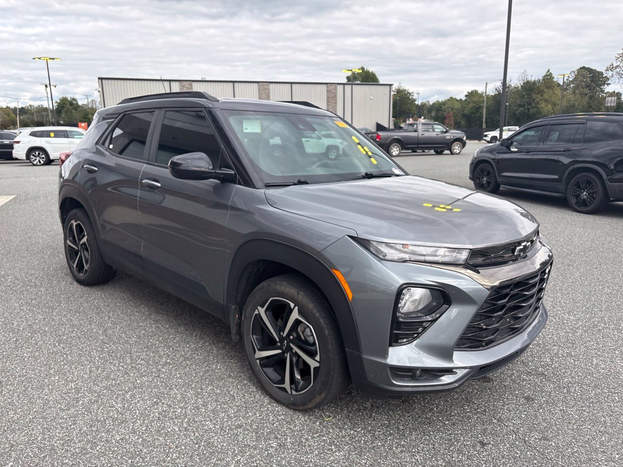 Used 2022 Chevrolet TrailBlazer RS w/ Sun and Liftgate Package AWD/4WD image 11