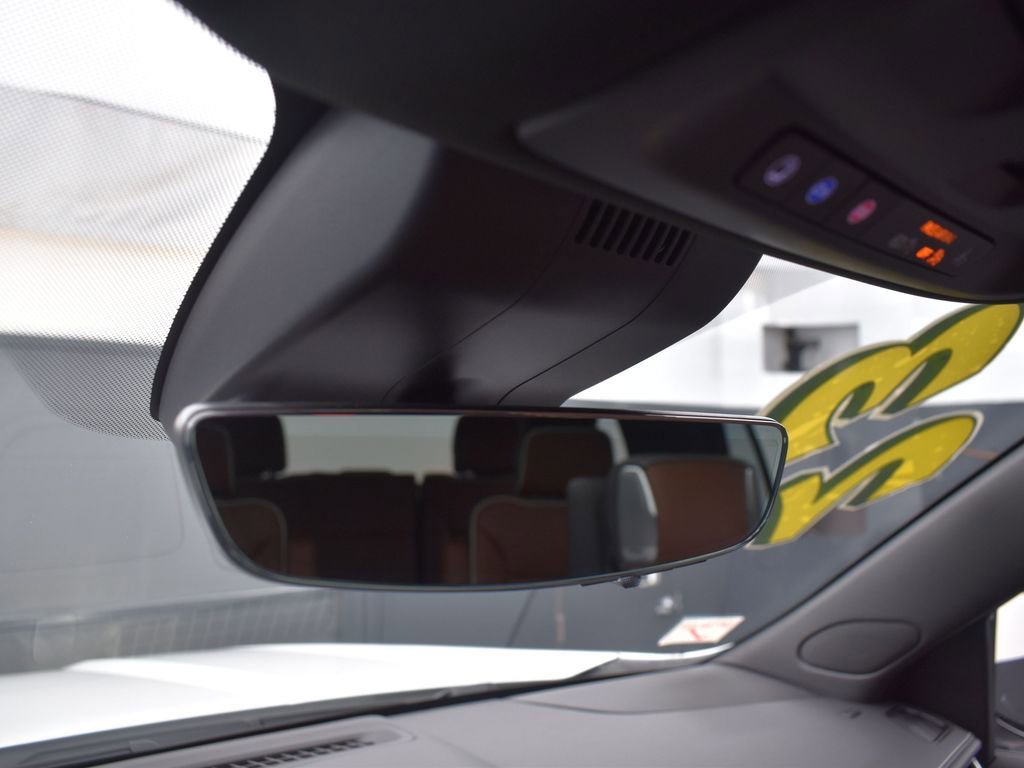 Used 2023 GMC Yukon Denali Ultimate image 24