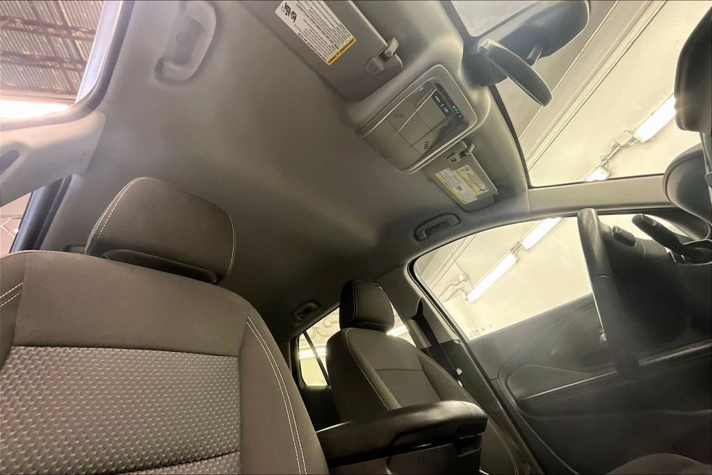 Used 2024 GMC Terrain SLE FWD image 28