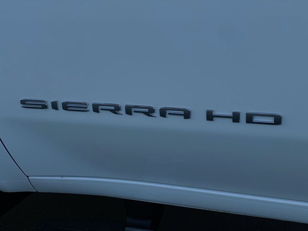 New 2026 GMC Sierra 3500 SLT w/ SLT Convenience Package image 17