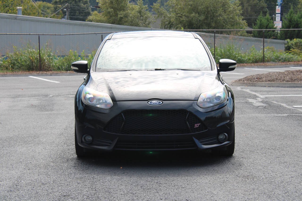 Used 2014 Ford Focus ST w/ Equipment Group 202A FWD image 10