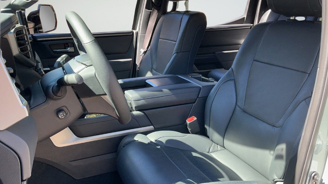 Used 2026 Toyota Tundra Platinum AWD/4WD image 17