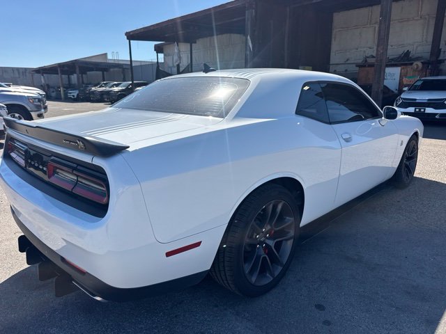 Used 2022 Dodge Challenger R/T Scat Pack w/ Shaker Package RWD image 5