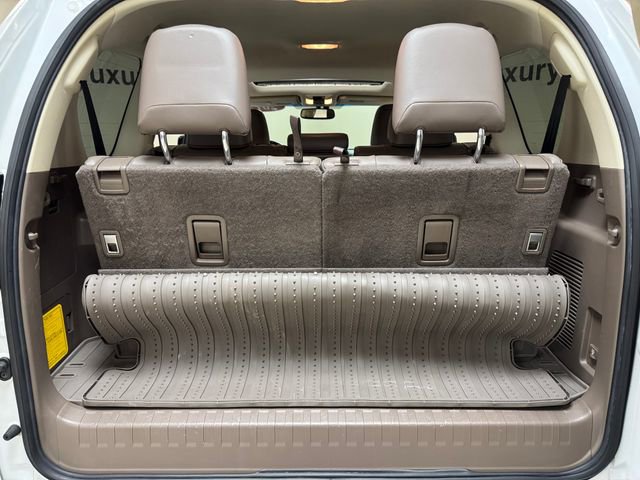 Used 2017 Lexus GX 460 Premium w/ Premium Package image 24