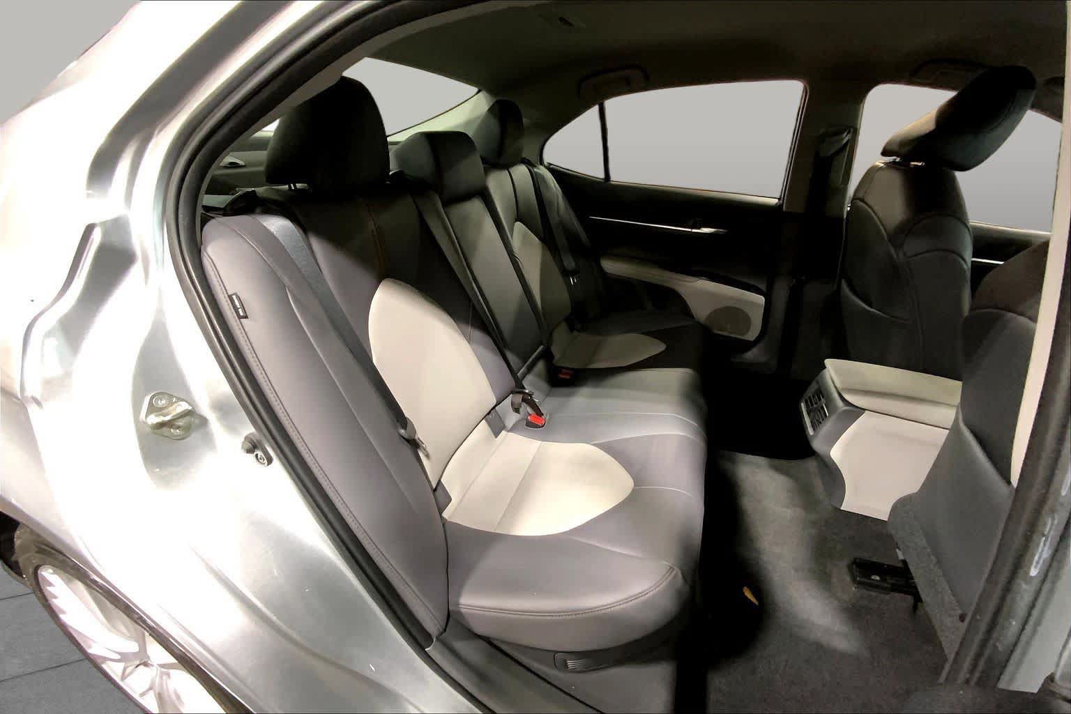Certified 2020 Toyota Camry XLE FWD image 20