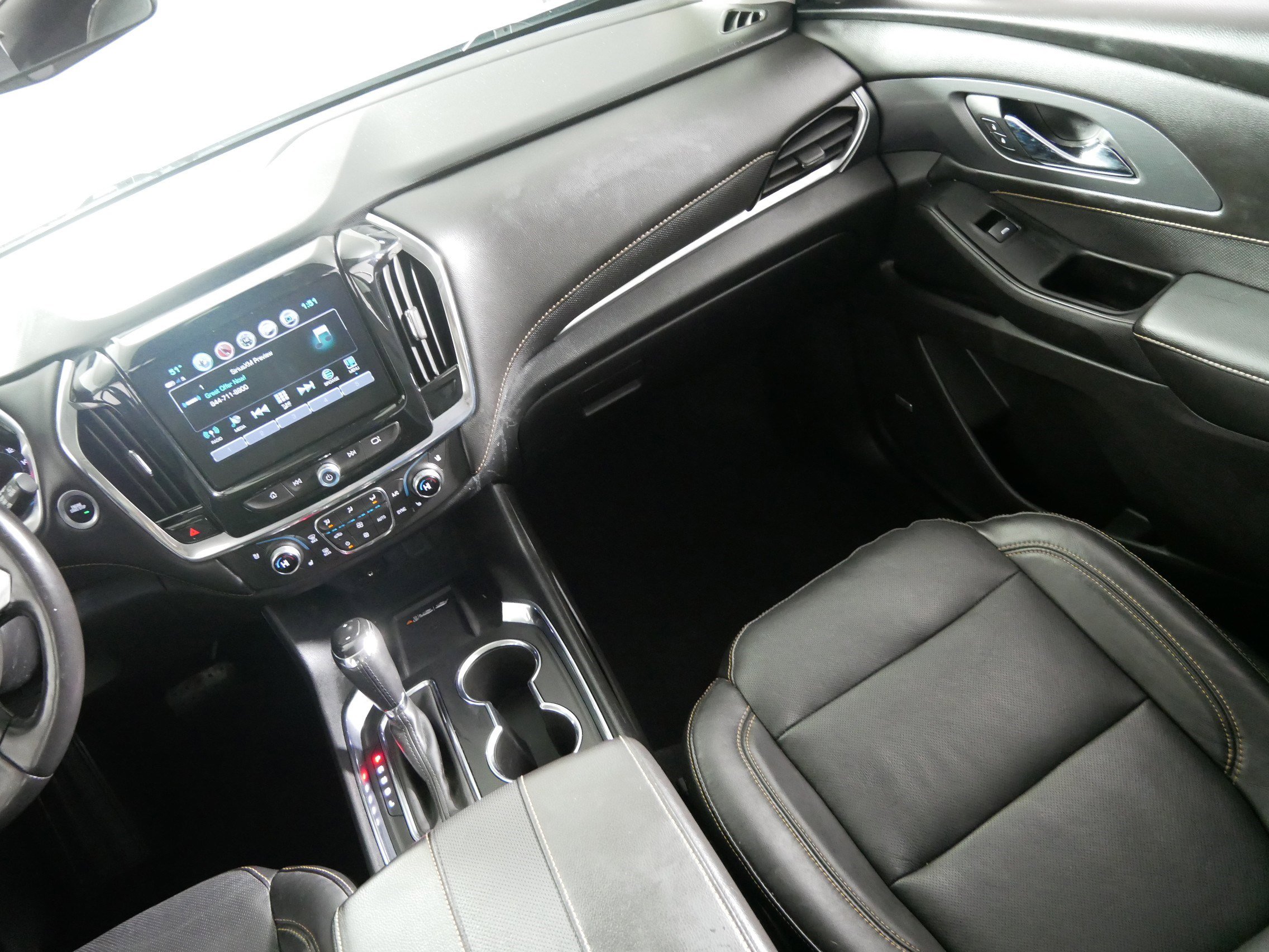 Used 2019 Chevrolet Traverse Premier AWD/4WD image 11