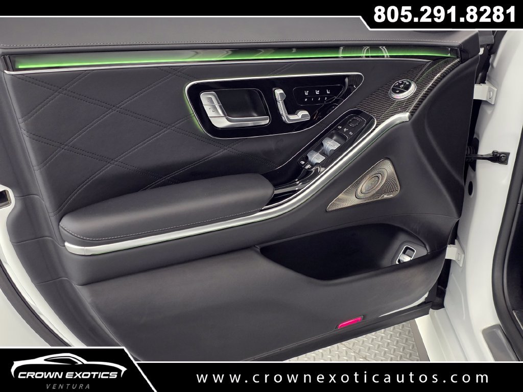Used 2024 Mercedes-Benz S 63 AMG S w/ Carbon Fiber Exterior Package image 30