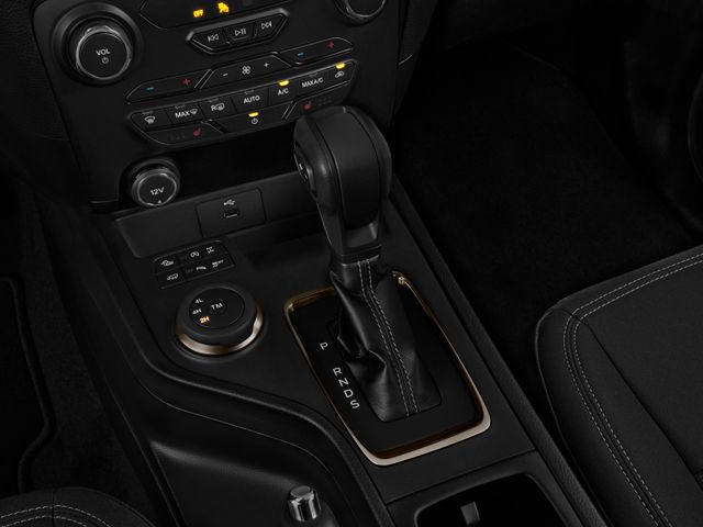 Used 2022 Ford Ranger XLT w/ Equipment Group 301A Mid image 9