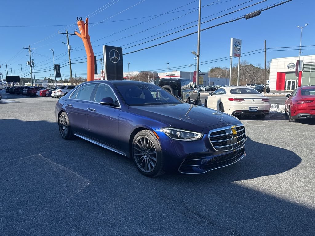 Used 2025 Mercedes-Benz S 580 4MATIC Sedan image 4