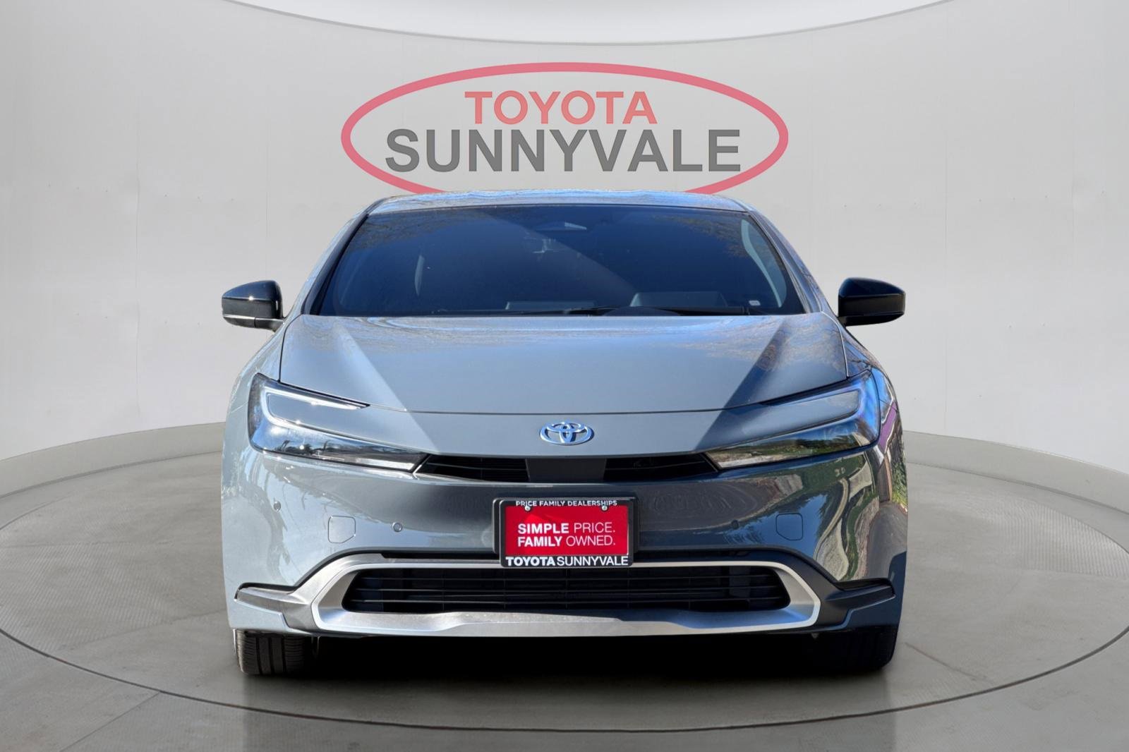 Certified 2025 Toyota Prius SE image 12