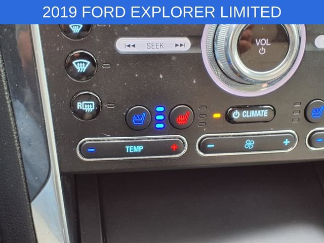 Used 2019 Ford Explorer Limited w/ Limited Luxury Package FWD image 14