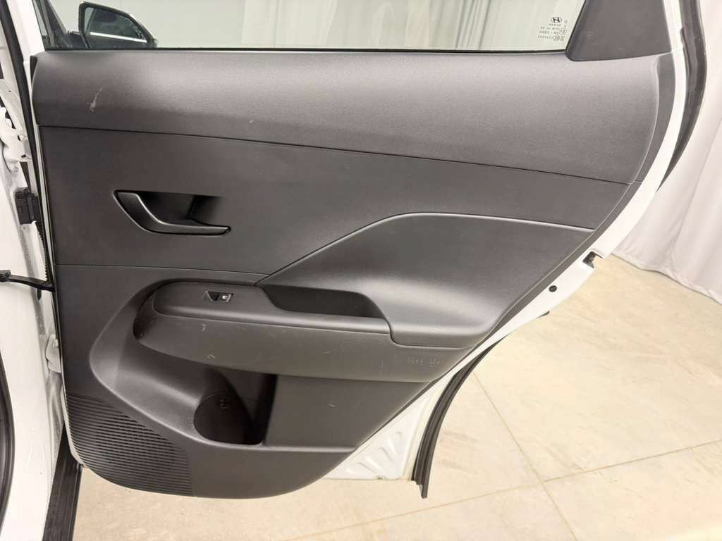 Used 2024 Hyundai Kona SEL FWD image 34
