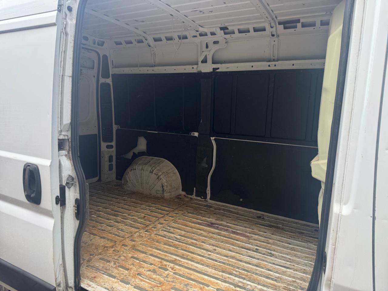 Used 2019 RAM ProMaster 2500 FWD image 17