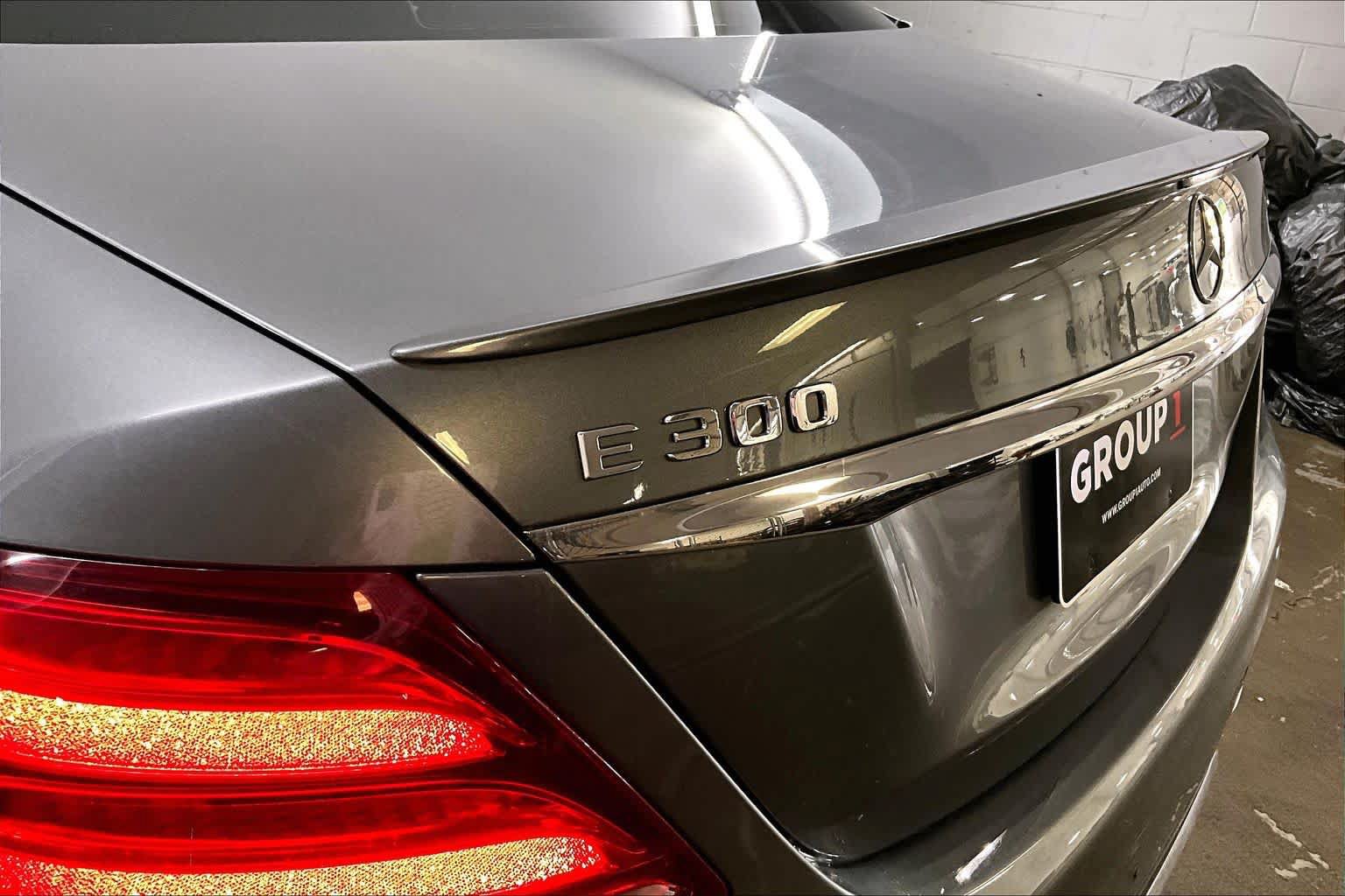Certified 2017 Mercedes-Benz E 300 4MATIC image 10