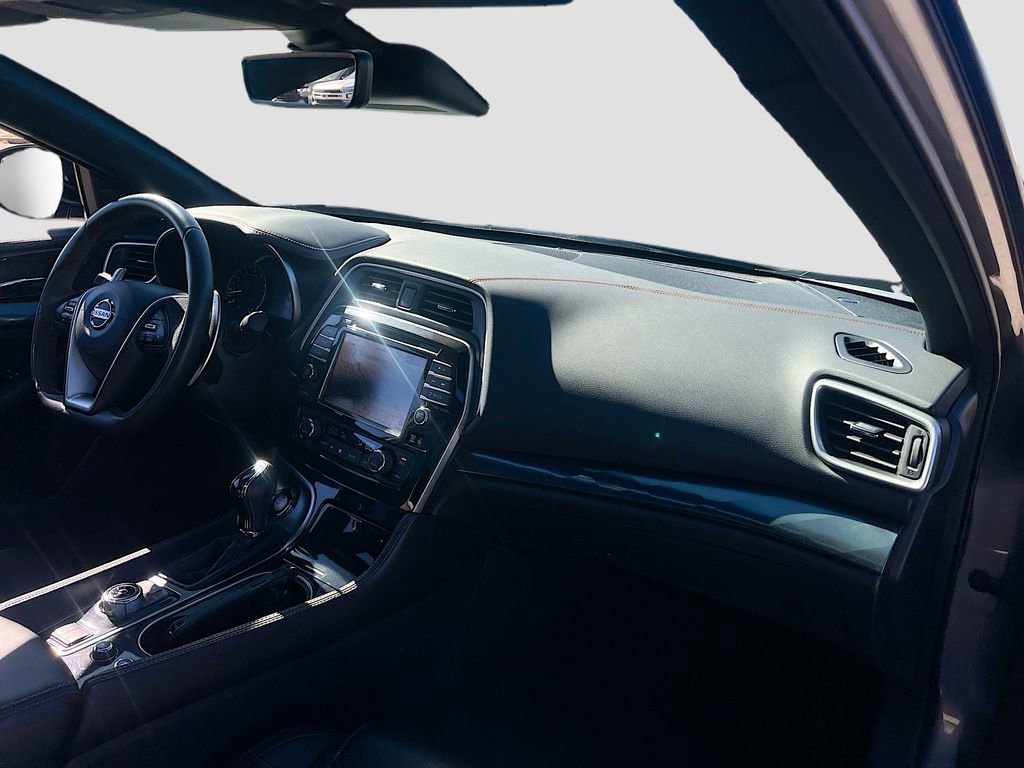 Used 2023 Nissan Maxima SR w/ Sport Mat Group image 30