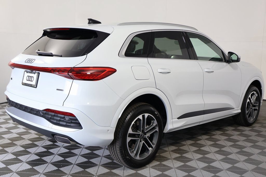 New 2026 Audi Q5 Premium AWD/4WD image 2