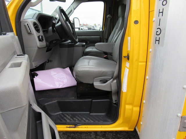 Used 2022 Ford E-350 and Econoline 350 Super Duty RWD image 23