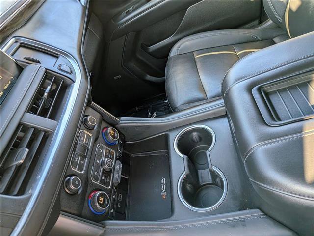 Used 2022 Chevrolet Suburban Z71 image 14