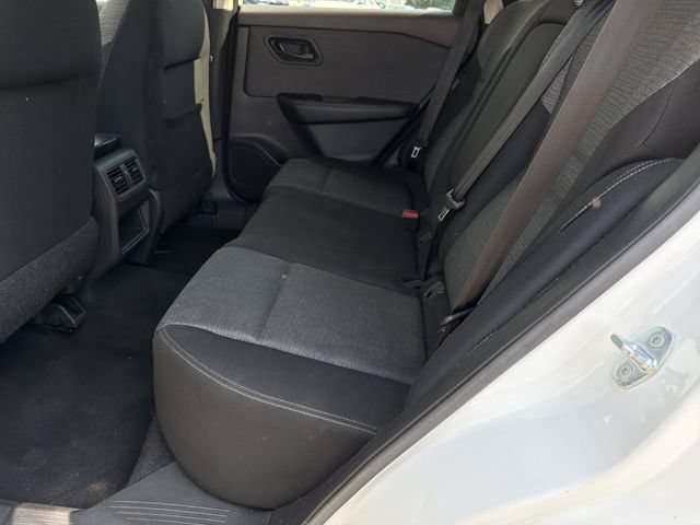Used 2022 Nissan Rogue S FWD image 27