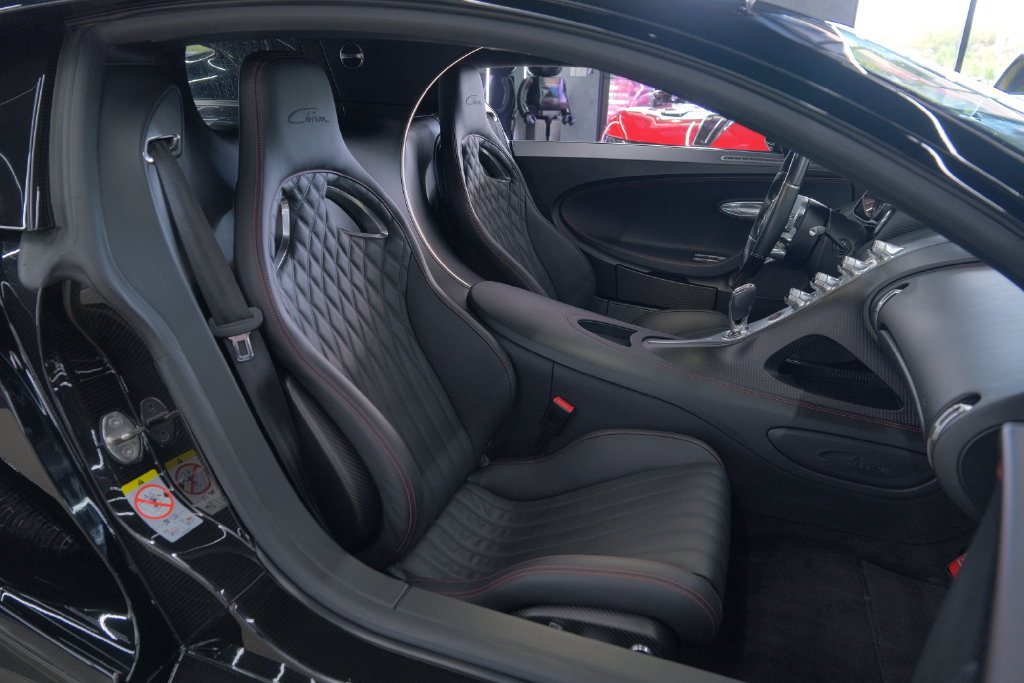 Used 2018 Bugatti Chiron AWD/4WD image 18