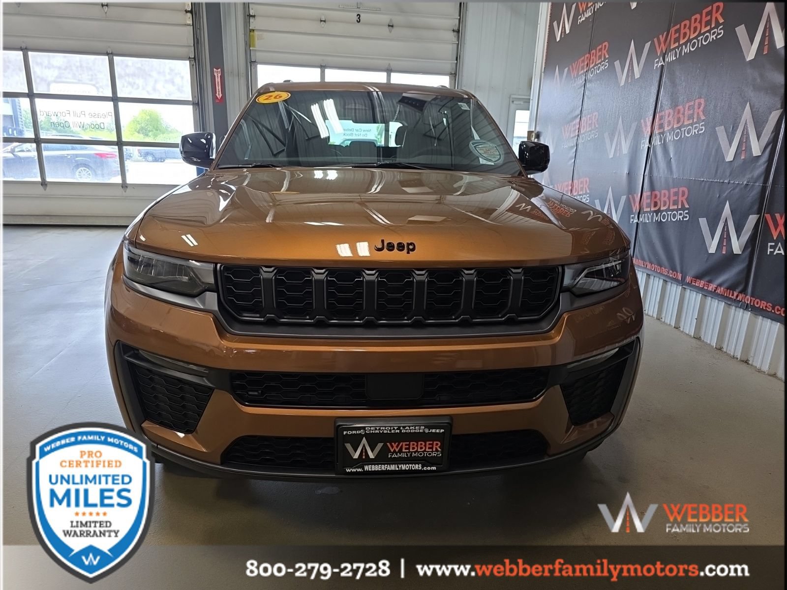 New 2026 Jeep Grand Cherokee Limited w/ Limited Altitude Package AWD/4WD image 2