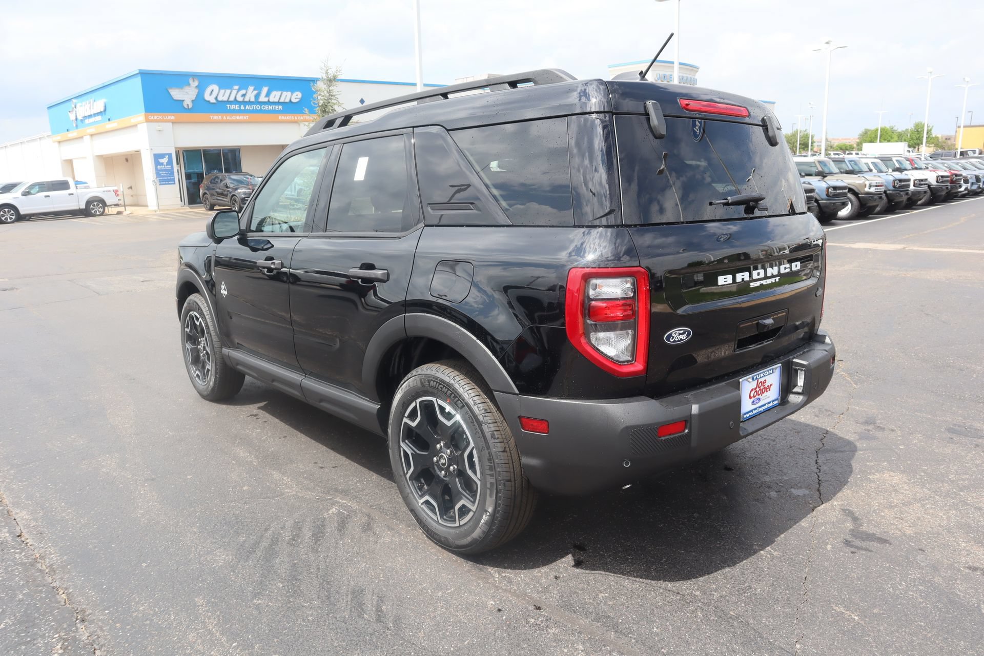 New 2026 Ford Bronco Sport Outer Banks w/ Outer Banks Tech Package+ AWD/4WD image 23