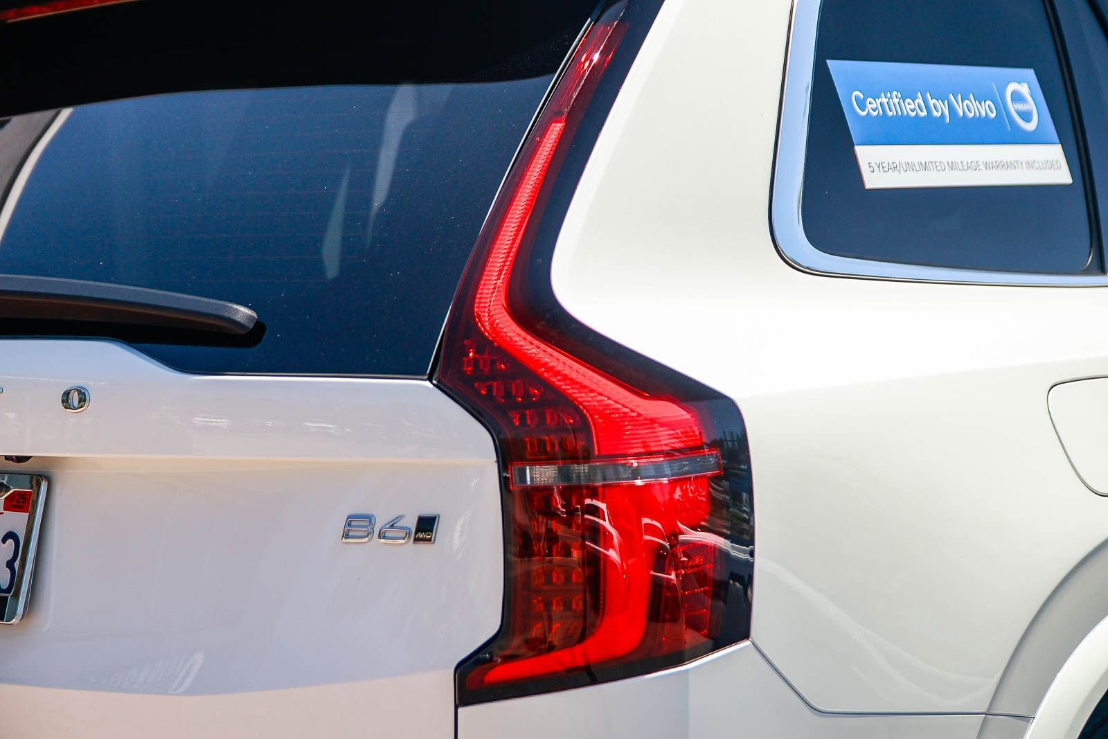 Certified 2026 Volvo XC90 B6 Plus AWD/4WD image 8