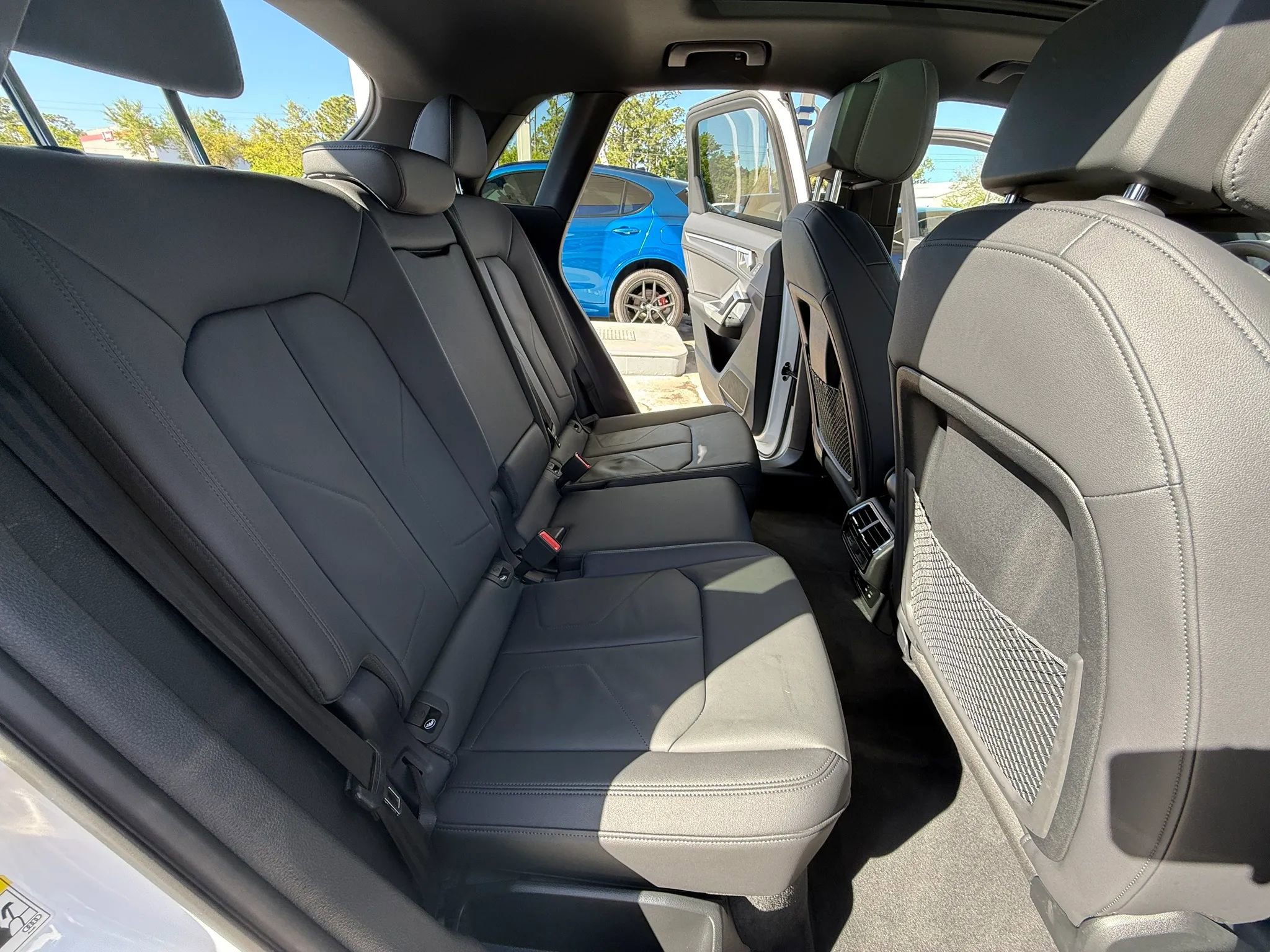 Used 2025 Audi Q3 2.0T Premium image 18