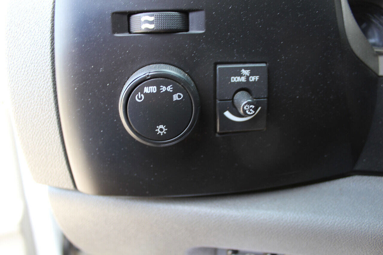 Used 2014 Chevrolet Silverado 3500 W/T w/ Skid Plate Package image 12