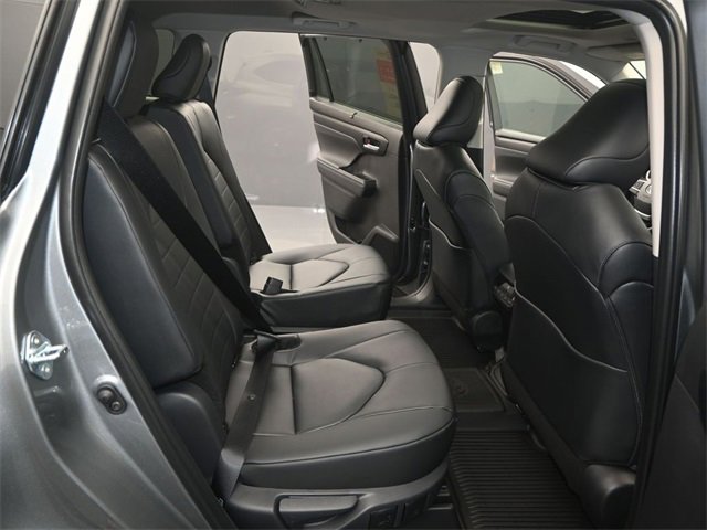 New 2026 Toyota Highlander XLE image 16