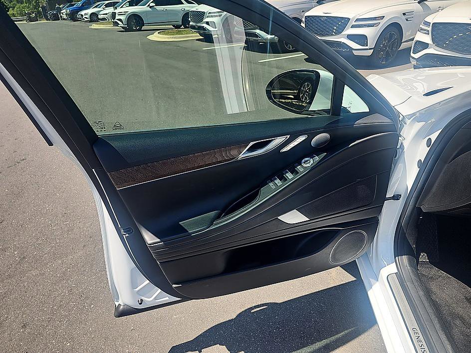 Used 2025 Genesis G80 2.5T Advanced AWD/4WD image 10