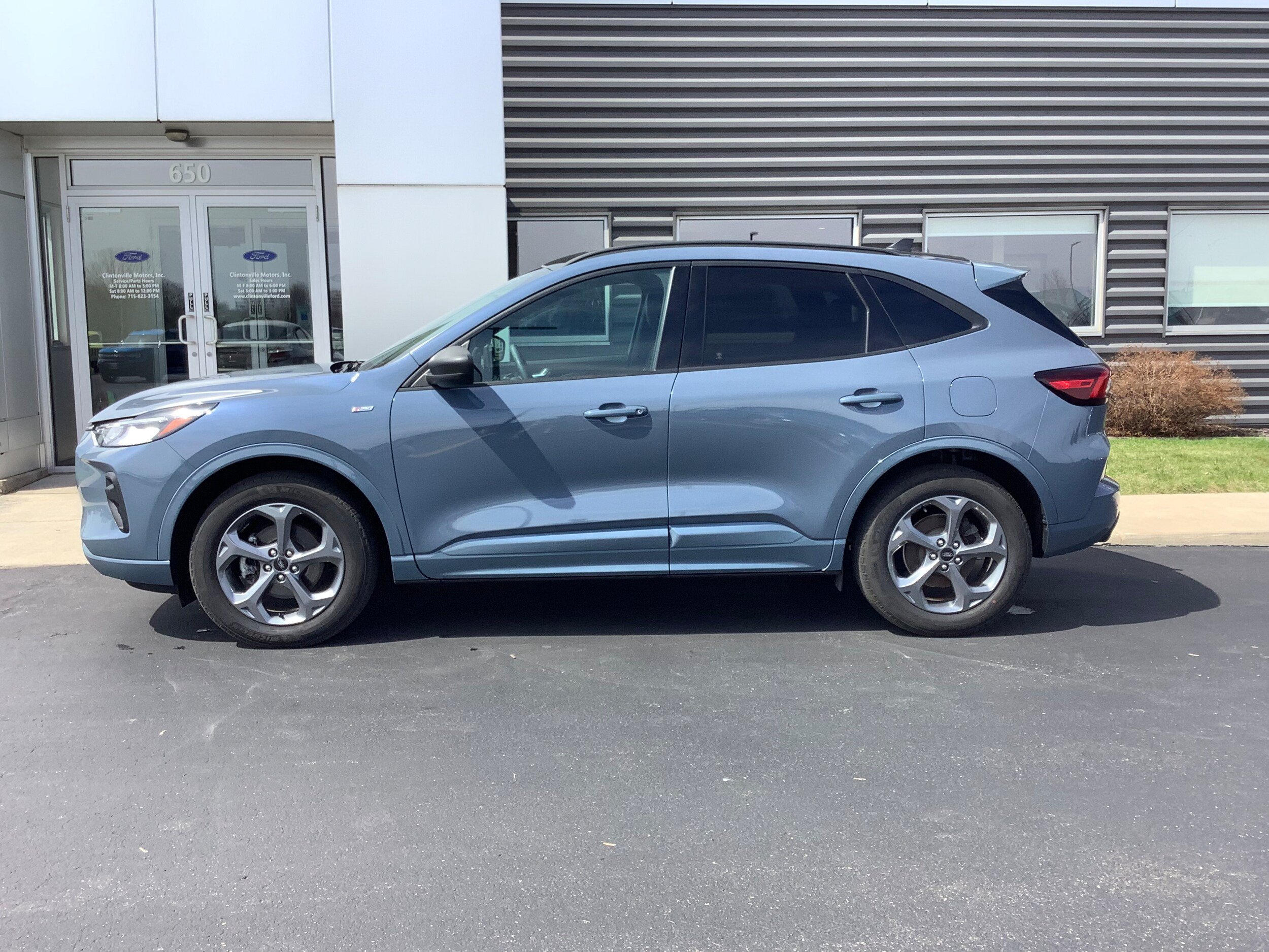 Certified 2023 Ford Escape ST-Line w/ Tech Pack #1 AWD/4WD image 2