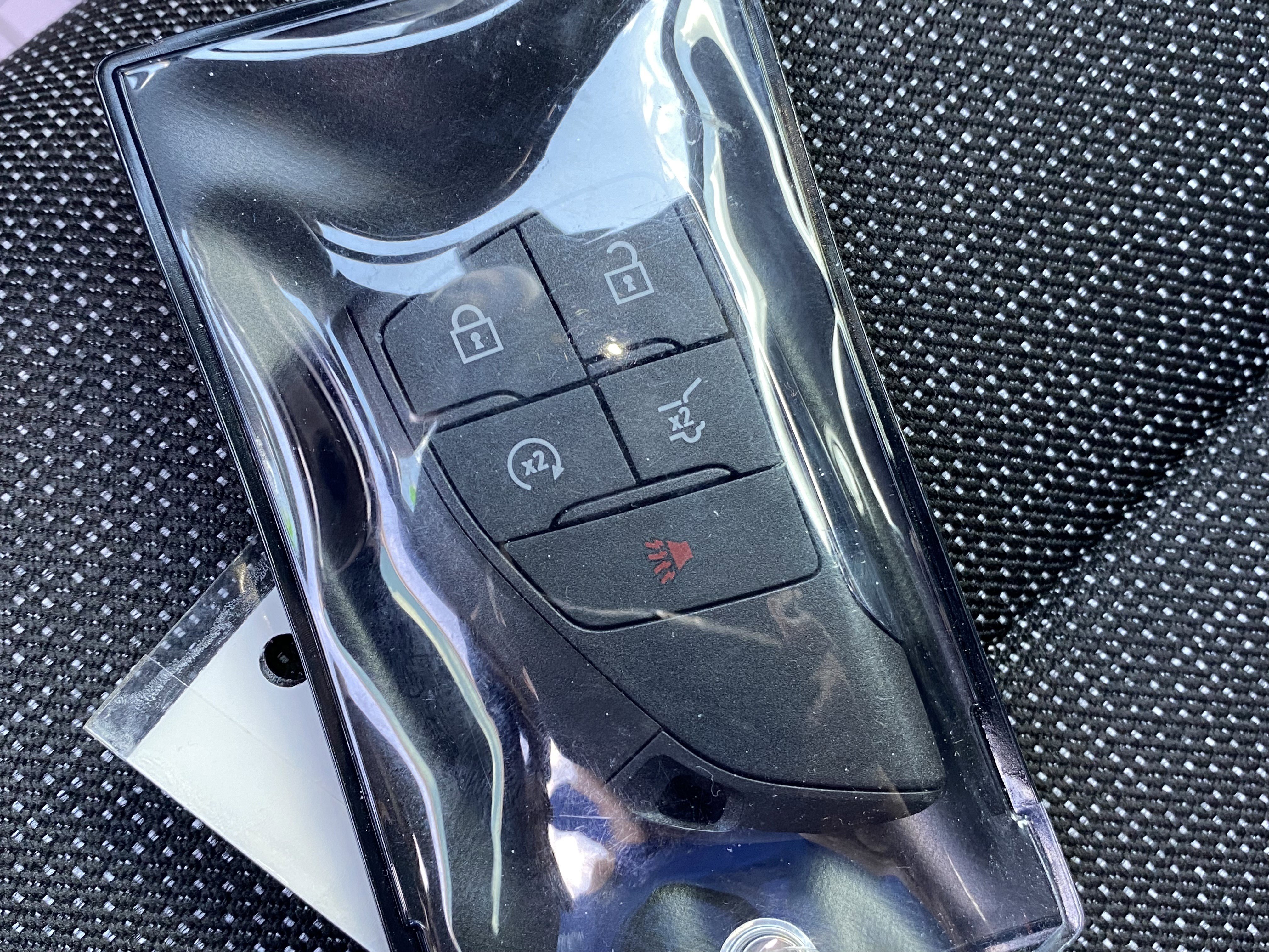 Used 2026 Chevrolet Traverse LT image 37