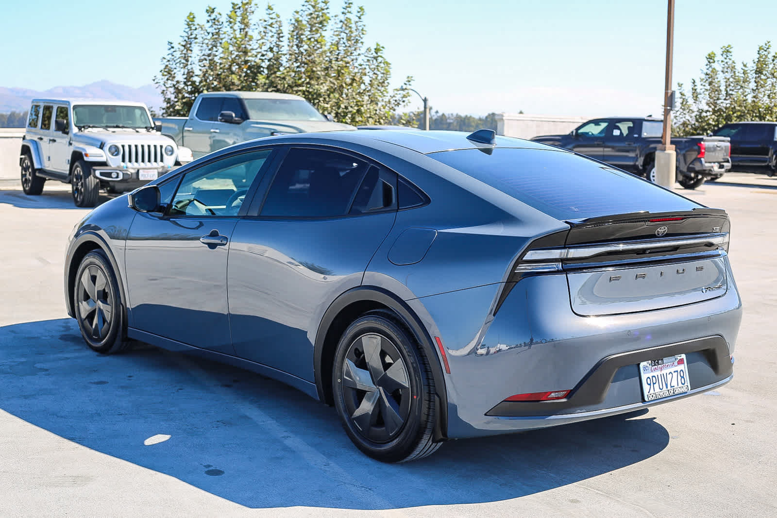 Certified 2024 Toyota Prius Prime FWD image 8