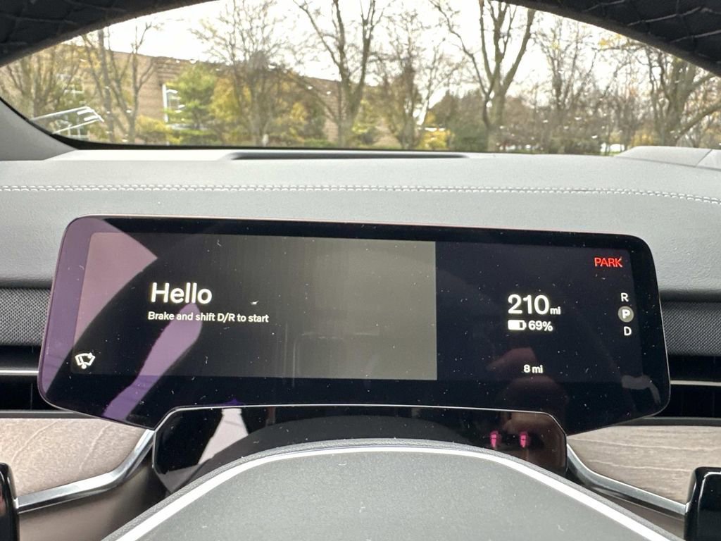 New 2025 Volvo EX90 Plus w/ Protection Package Premier image 13