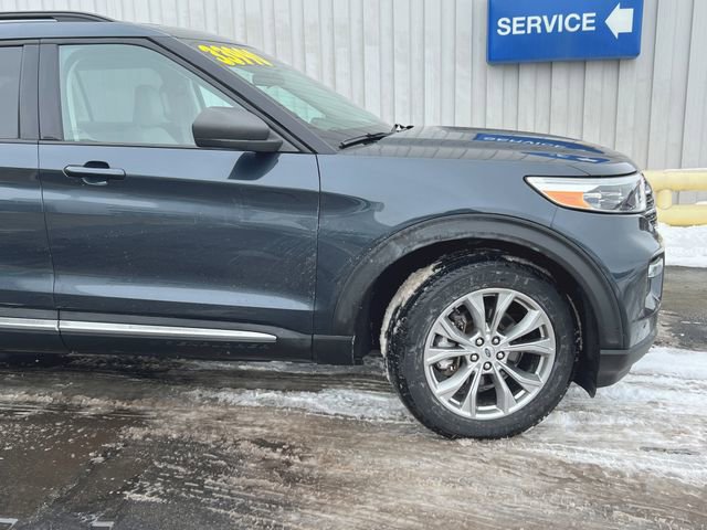 Used 2023 Ford Explorer XLT w/ Equipment Group 202A image 18