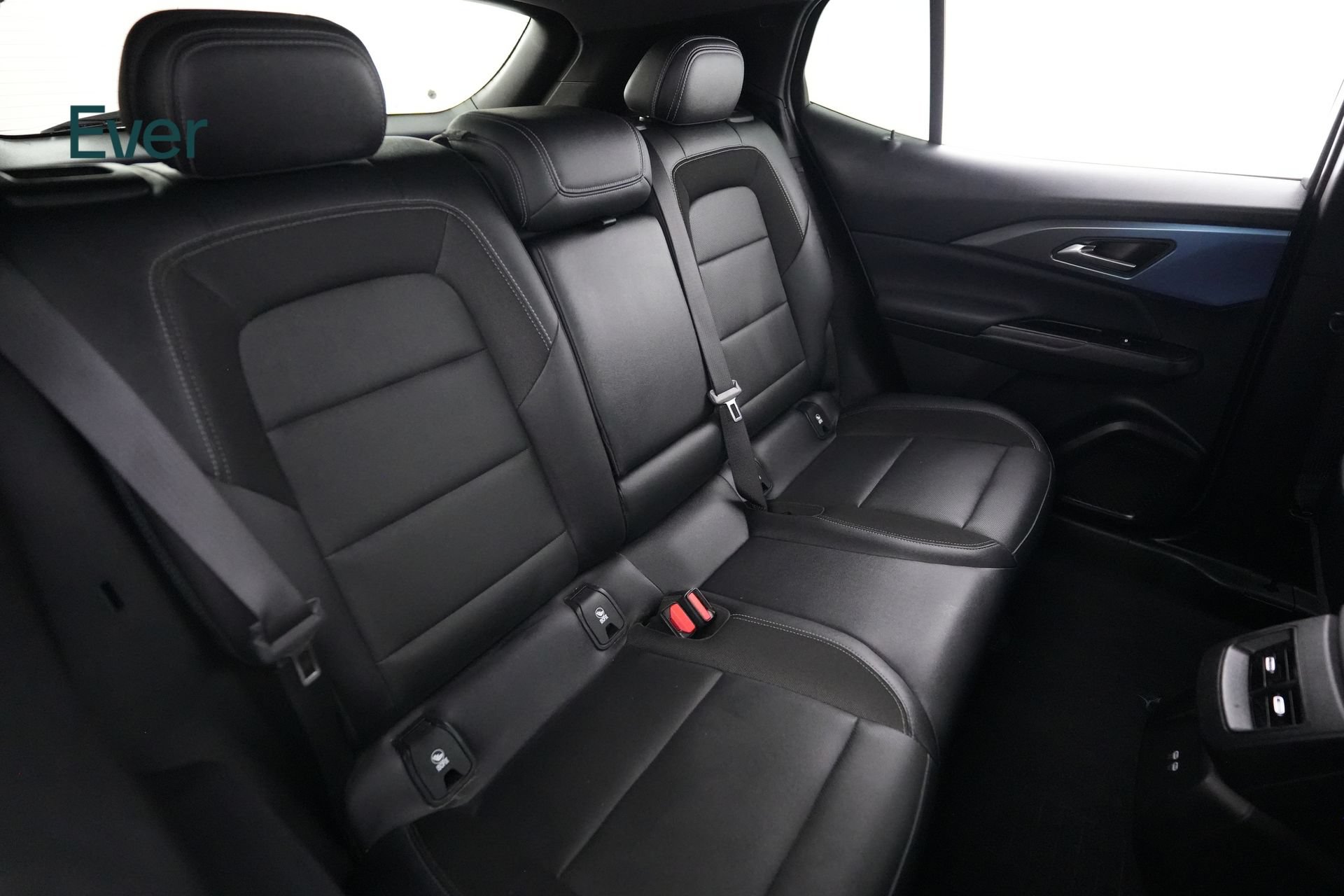 Used 2024 Chevrolet Equinox EV LT FWD image 5