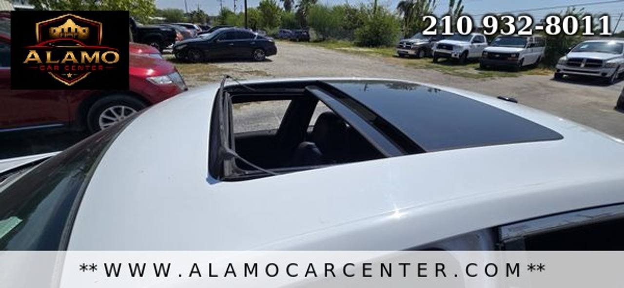 Used 2013 Chrysler 300 S RWD image 37
