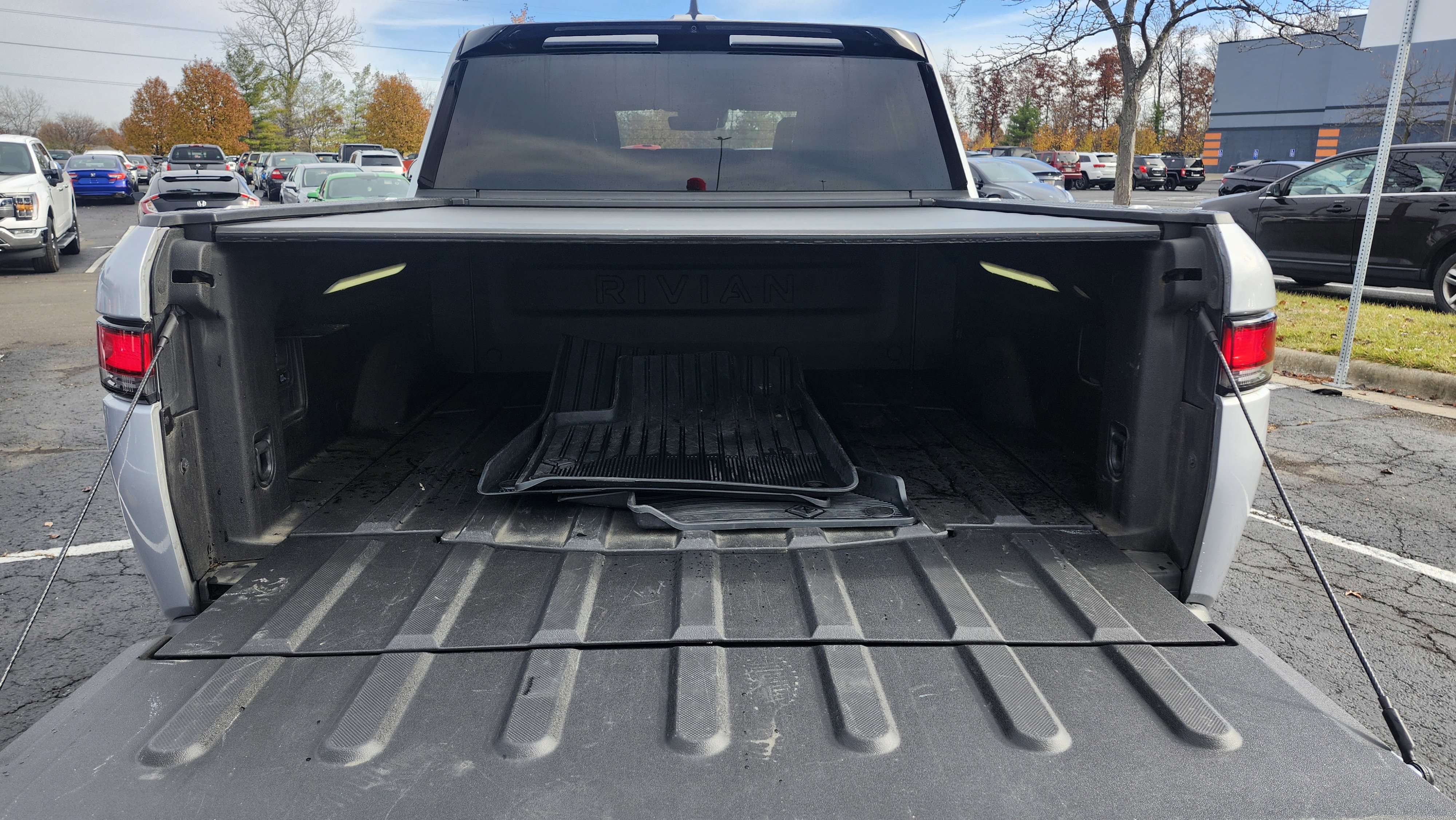 Used 2022 Rivian R1T Launch Edition image 23