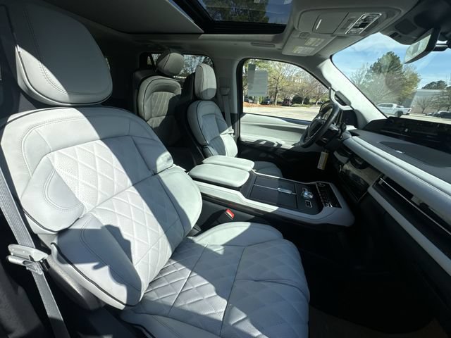 New 2026 Lincoln Navigator Black Label AWD/4WD image 27