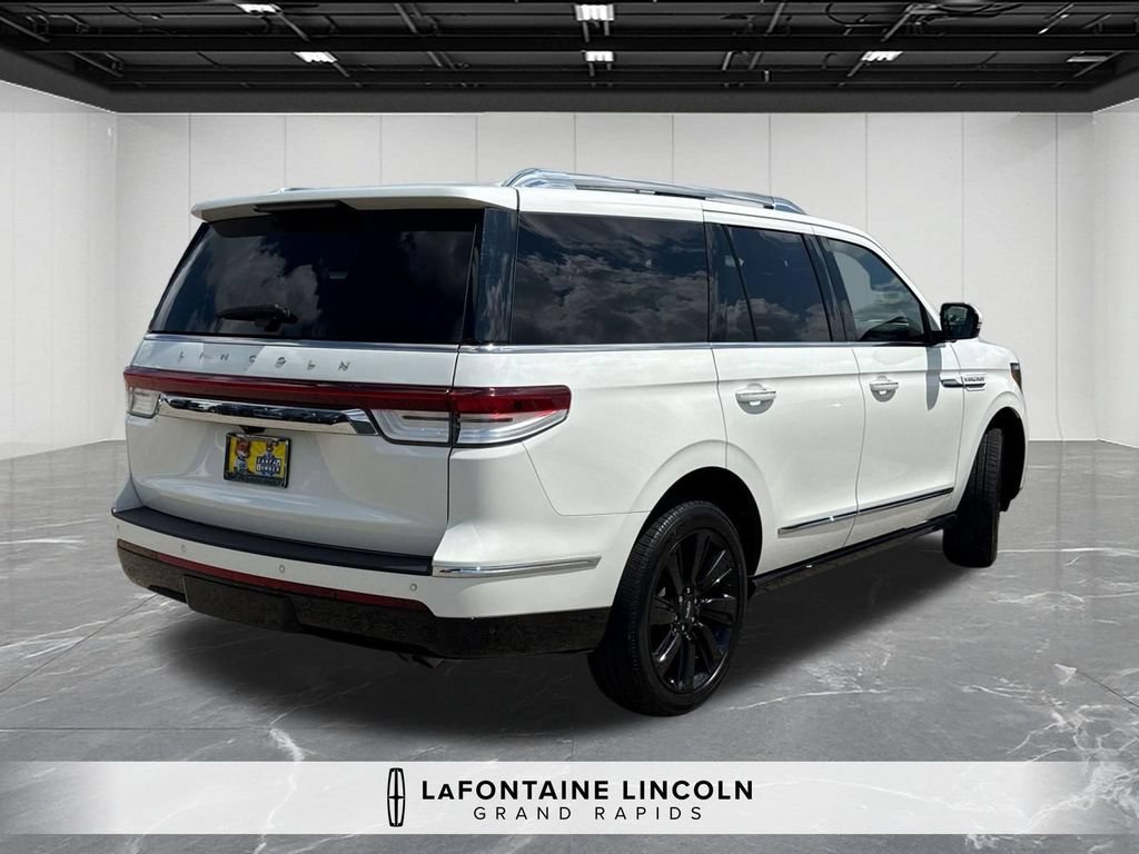 Certified 2023 Lincoln Navigator Reserve AWD/4WD image 5