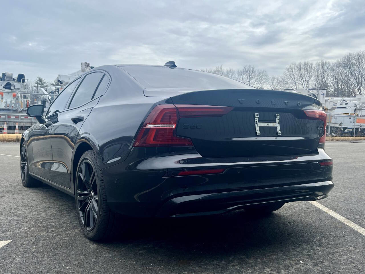 Used 2024 Volvo S60 B5 Plus image 3