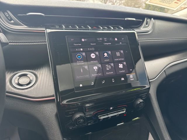 Used 2023 Jeep Grand Cherokee Laredo X image 19