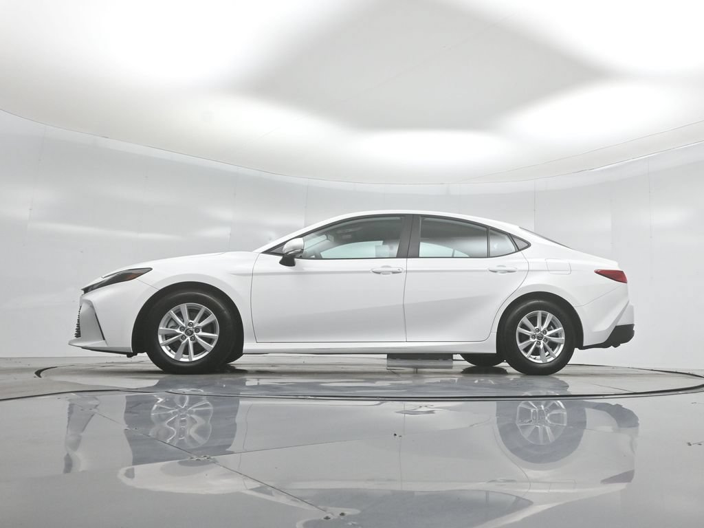 Used 2025 Toyota Camry LE FWD image 48
