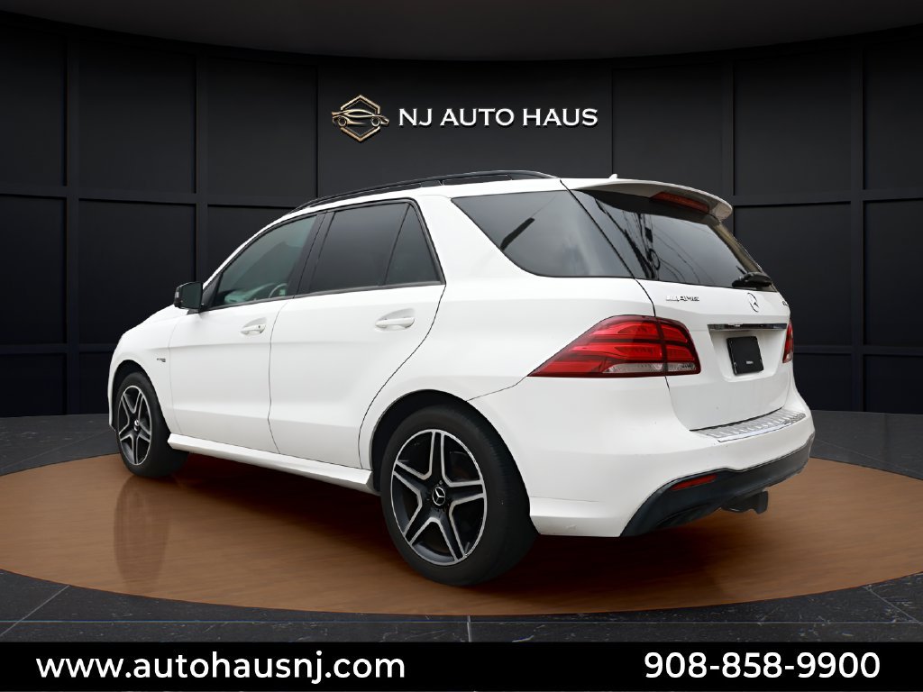 Used 2018 Mercedes-Benz GLE 43 AMG 4MATIC w/ Night Package image 5
