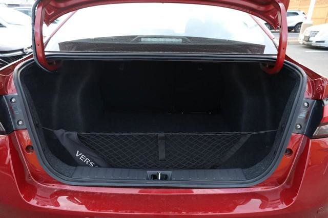 New 2025 Nissan Versa SR w/ Trunk Package image 7